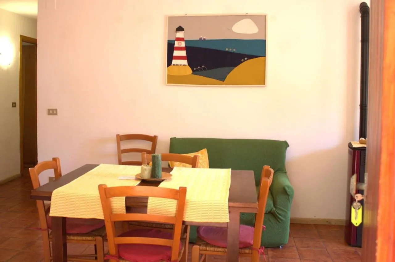 Casa Goletta Soggiorno Per 4 A 2 Minuti Dalla Spiaggia Iunq0334 カーラゴノネ 0*,